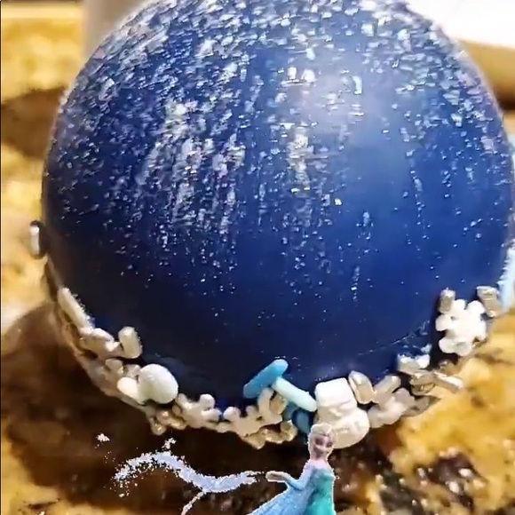 Meet your Posher, Alexandra - Picture 1 of 1